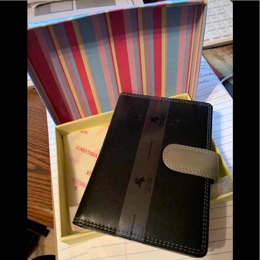 Visconti Real Leather passport holder NEW